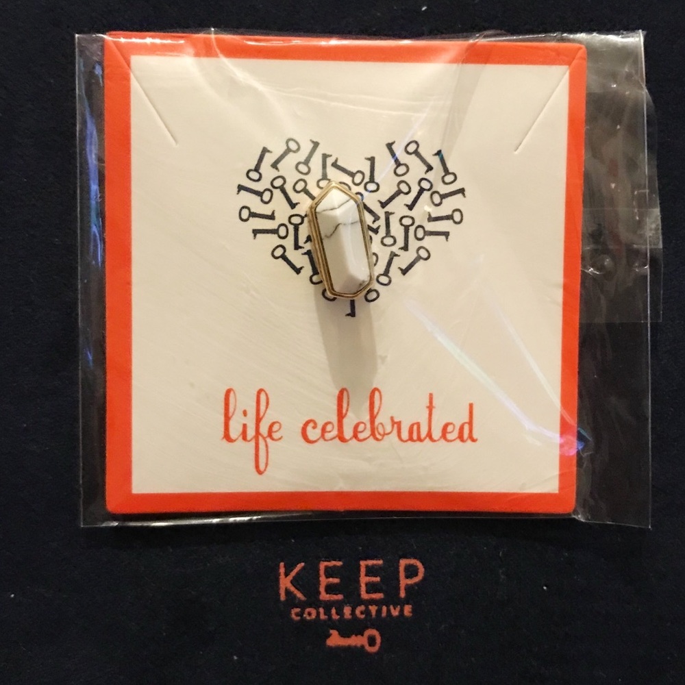 Keep Collective: Howlite mini geo bar